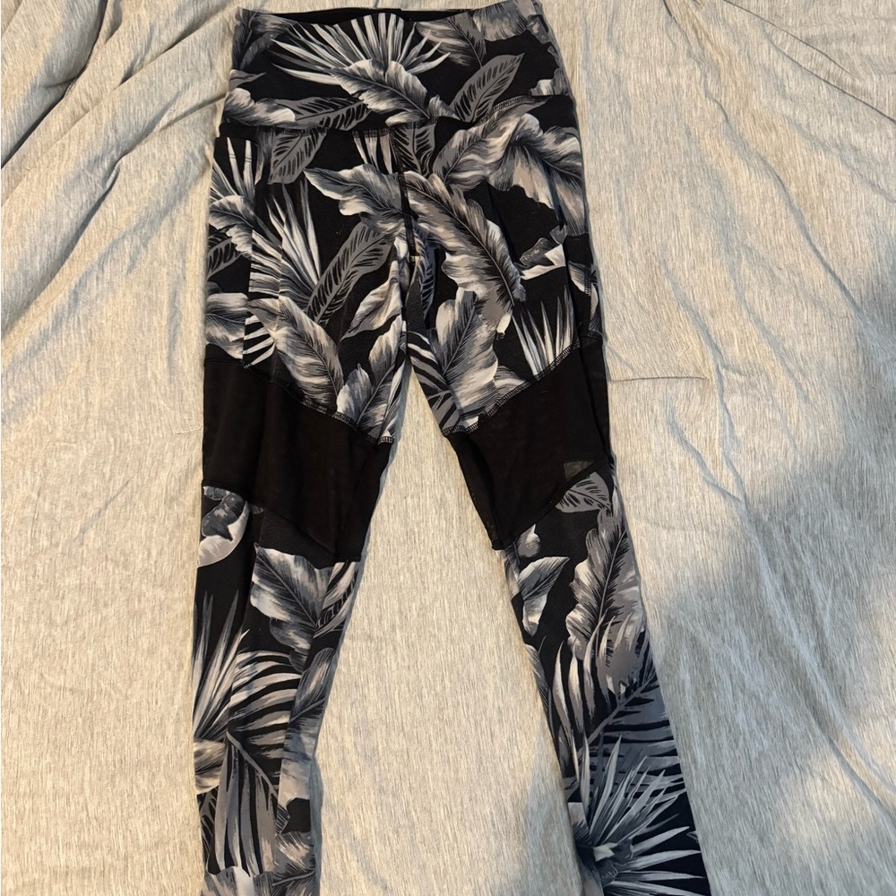 Victoria's Secret Pink Black and Gray Leggings